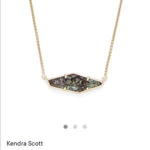 Kendra Scott necklace